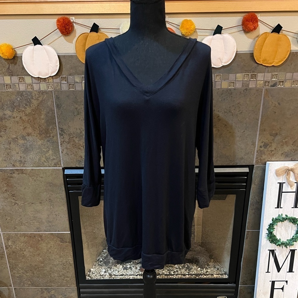 Black Market & Spruce workout top, size xl